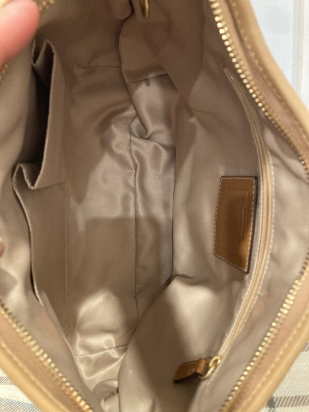 Coach Ergo Pebbled Leather Hobo Bag Tan Camel Shoulder Bag Style 11612 - Picture 9 of 10